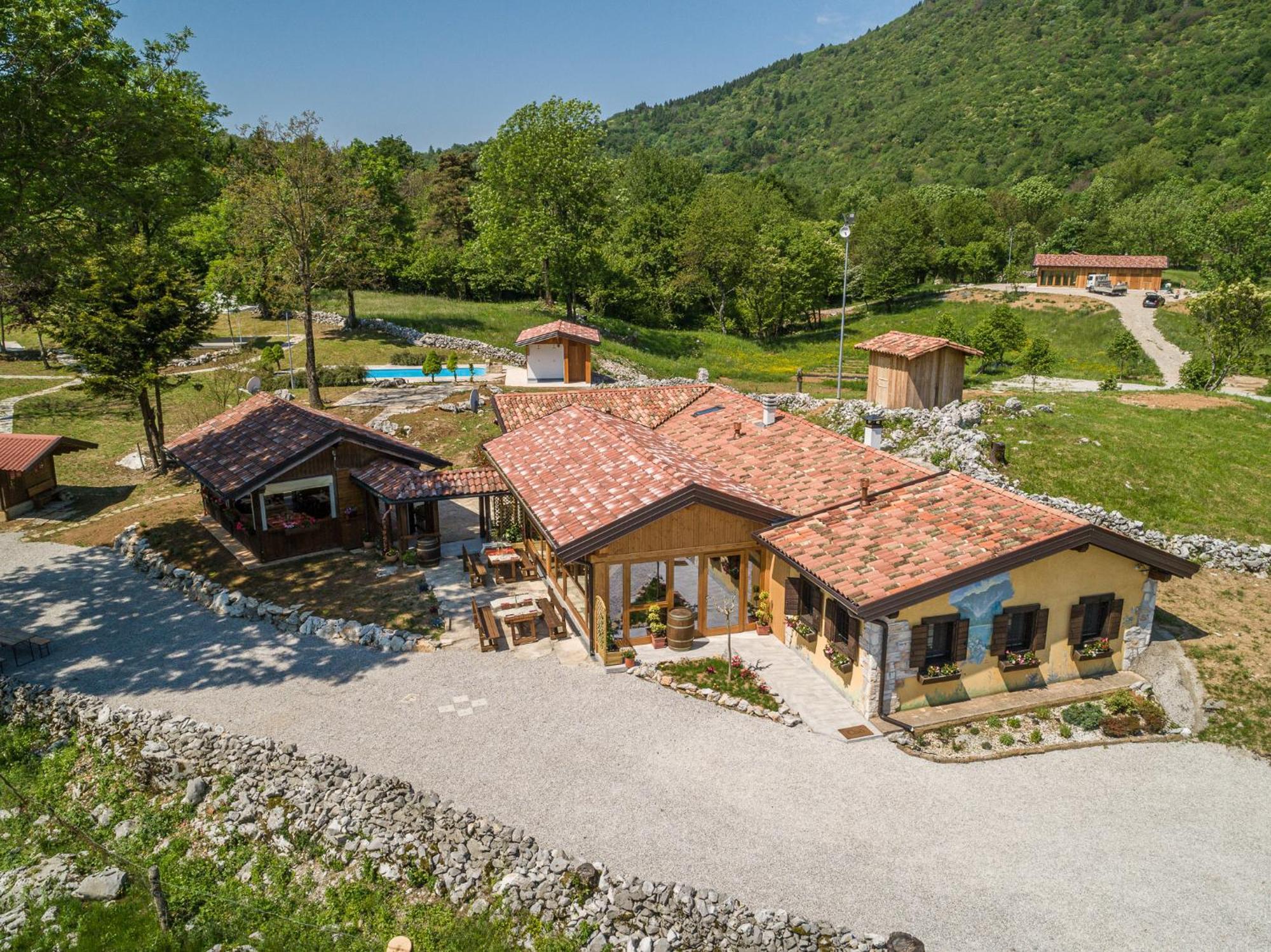 Agriturismo Fattoria Carolina Friuli Arzino Vito d'Asio エクステリア 写真
